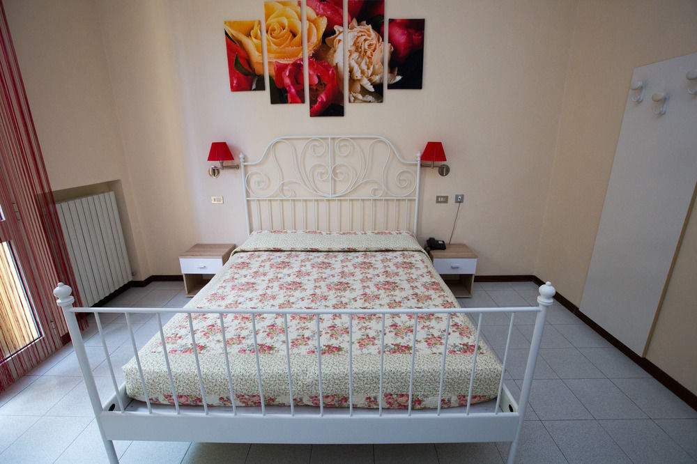 Hotel Arcoveggio Bolonya Dış mekan fotoğraf