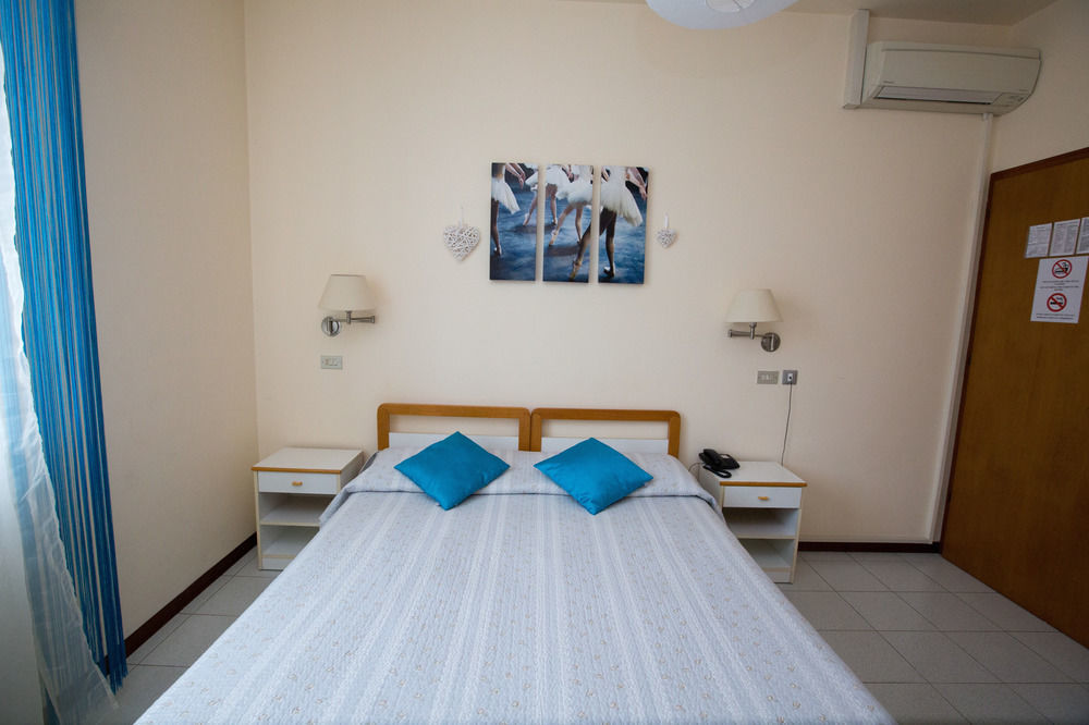 Hotel Arcoveggio Bolonya Dış mekan fotoğraf